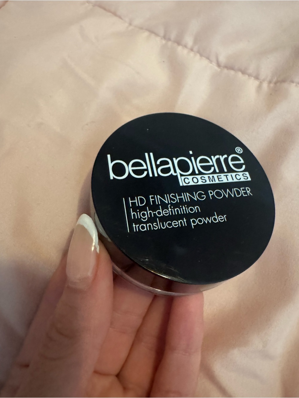 Bellápierre HD Finishing Powder High-Definition Translucent - Picture 6 of 11